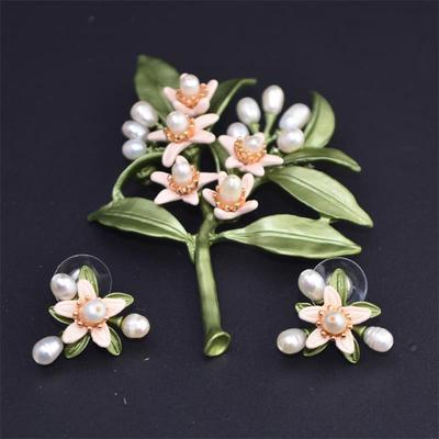 Europe and America Vintage Neroli Leaf Freshwater pearls green Antique Paint Retro Earrings Brooch Sternum