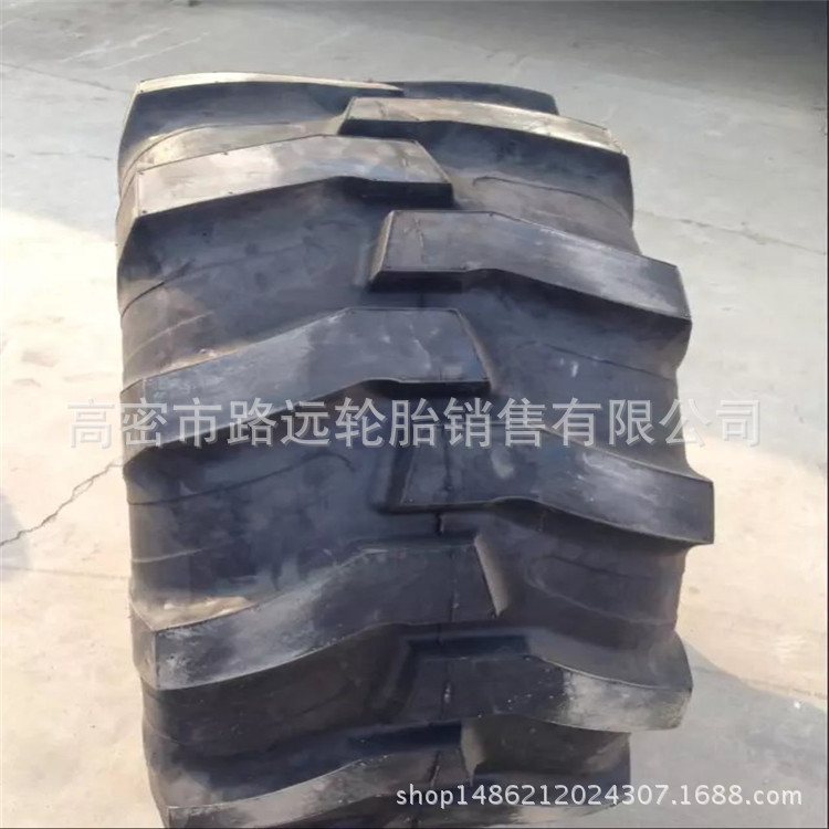 现货供应 19.5L-24 R-4花纹 挖掘机轮胎  装载机轮胎花纹挖掘机轮