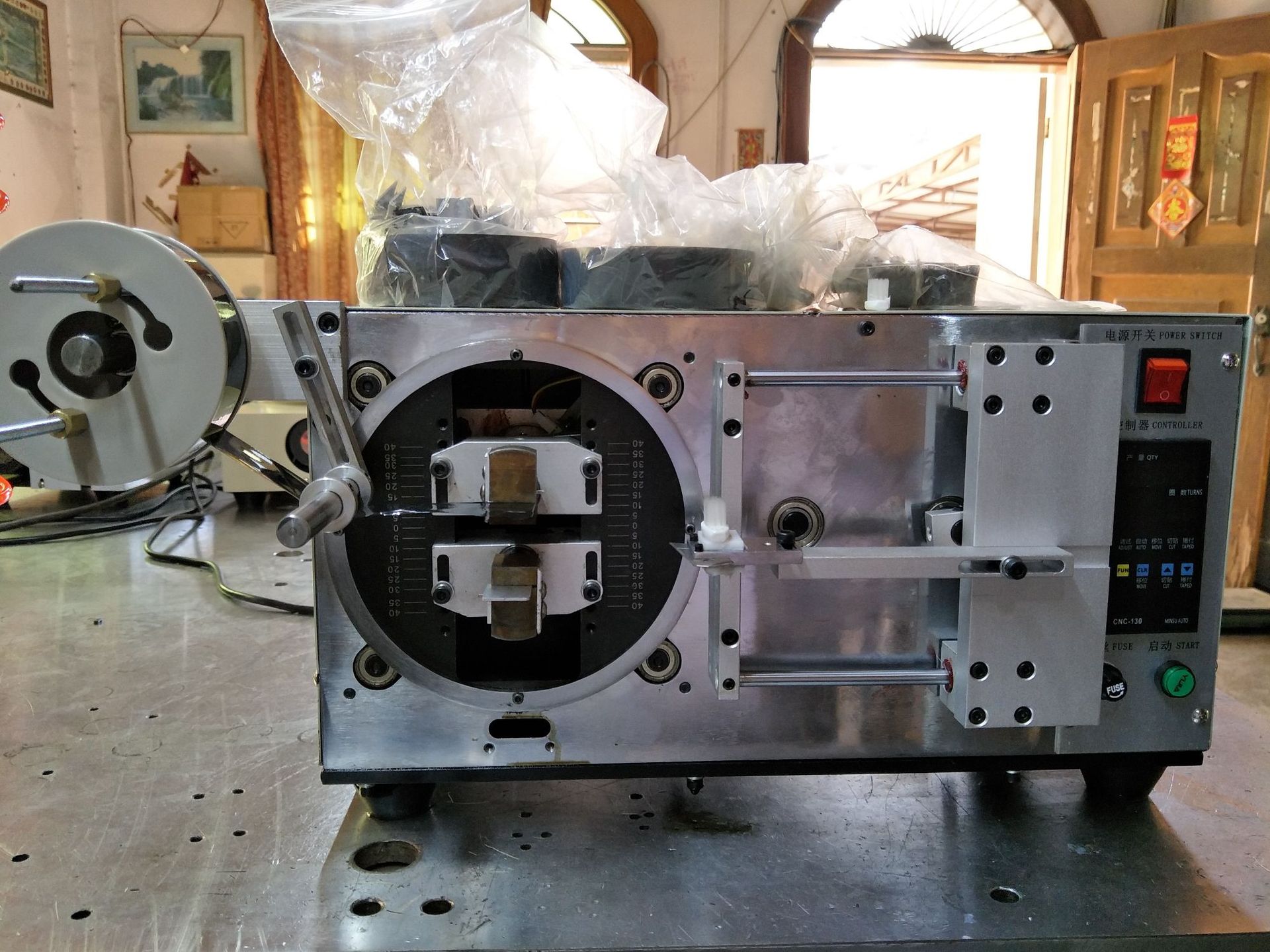 各种电脑散热片铝片自动包胶带机散热片包胶电脑散热片自动包胶机