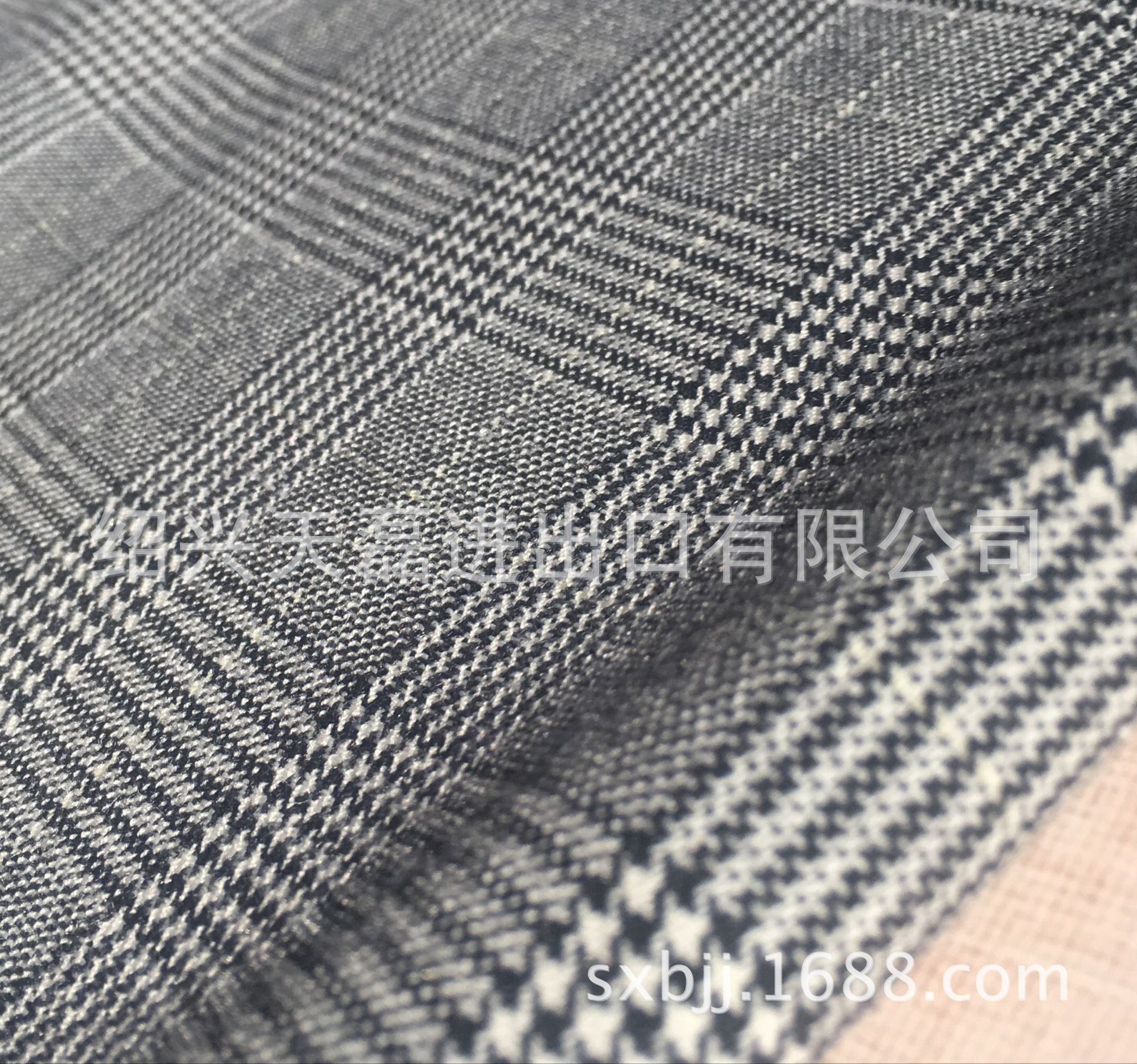 TR四面弹面料 弹力混纺格子西装布 休闲西服面料