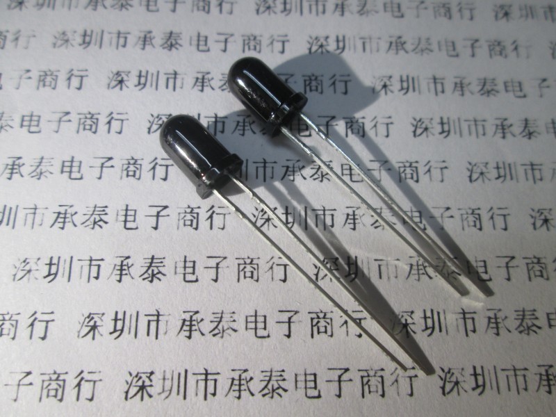 5MM红外接收管 PD333-3B PD333-3C 全新原装