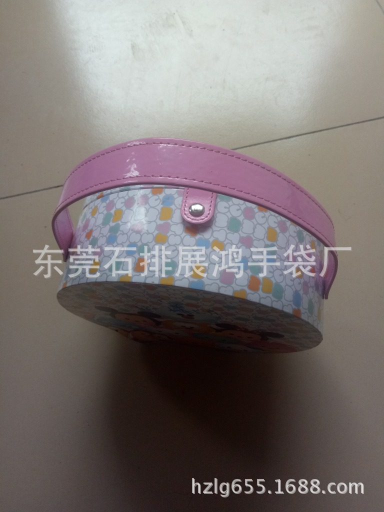 东莞手袋厂专业生产纸盒铁盒木盒音响收音机现货环保PU皮手挽带