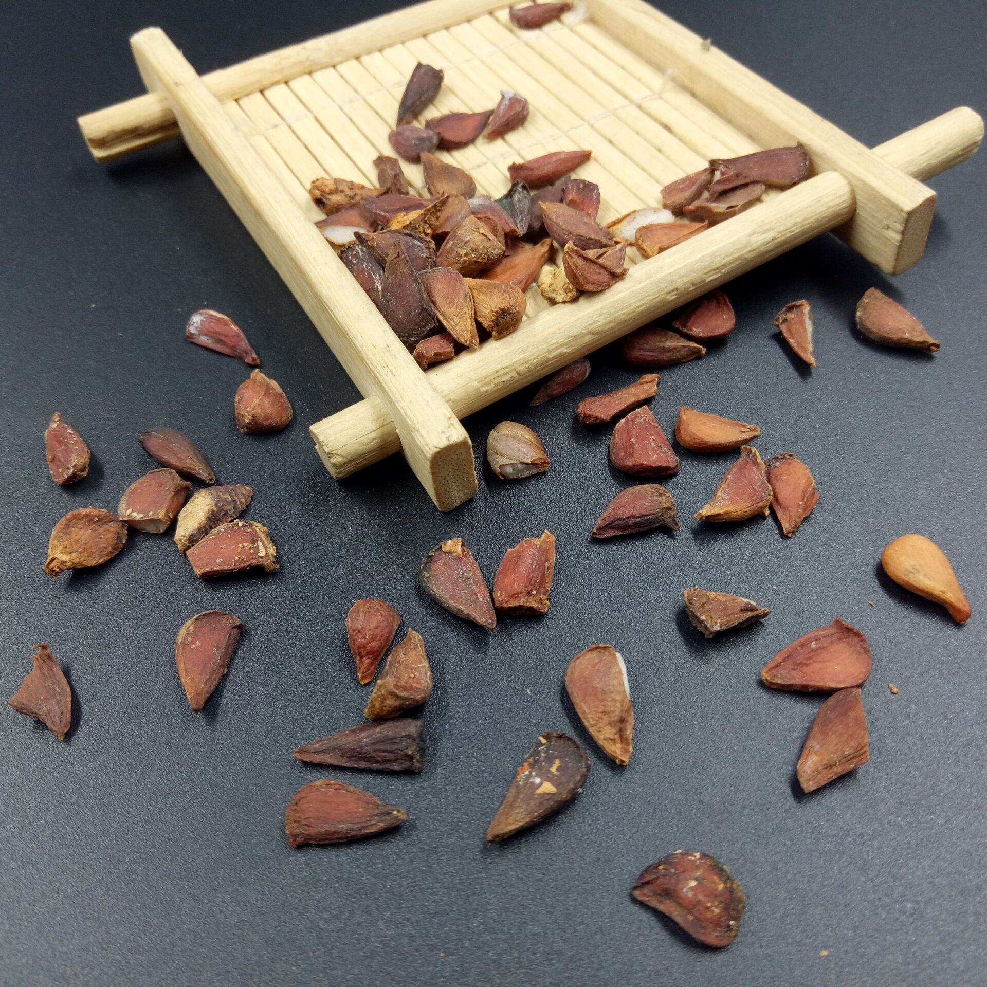 Papaya Seeds Mu Gua Zi 500g Dried Herbal Seeds for Culinary and Traditional Use specifications
