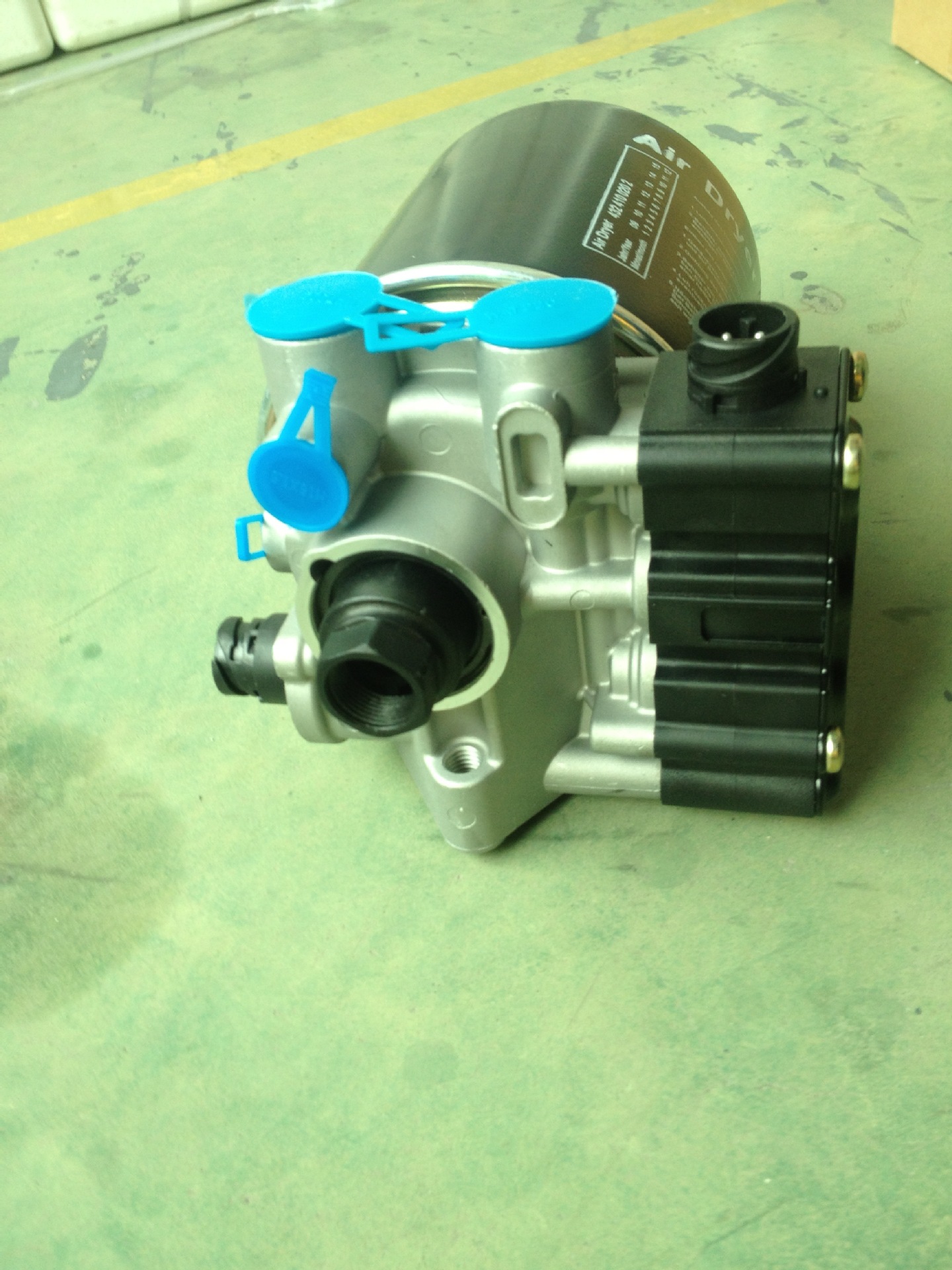 8C93A362629FBA994E5A176EA4FB2E