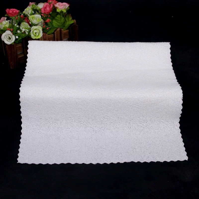 Disposable Microfiber Haircut Towel, White, 30×60 / 30×70 cm, 120–200 g, single-use