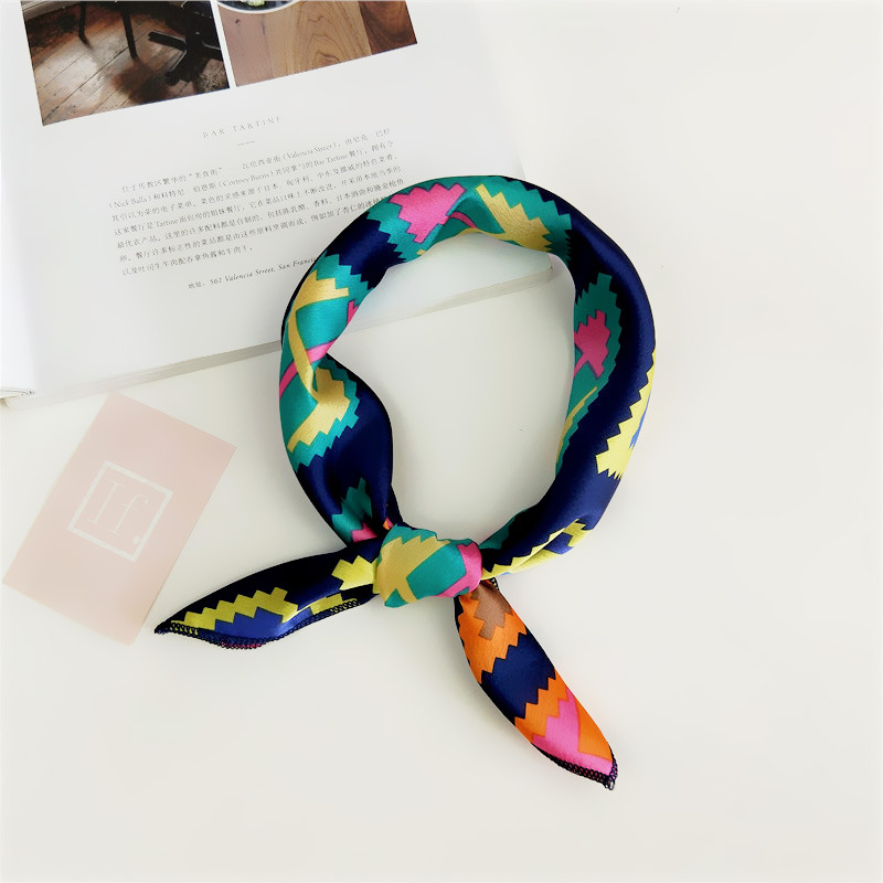 Women's Simple Style Stripe Polka Dots Chains Print Satin Silk Scarf display picture 32