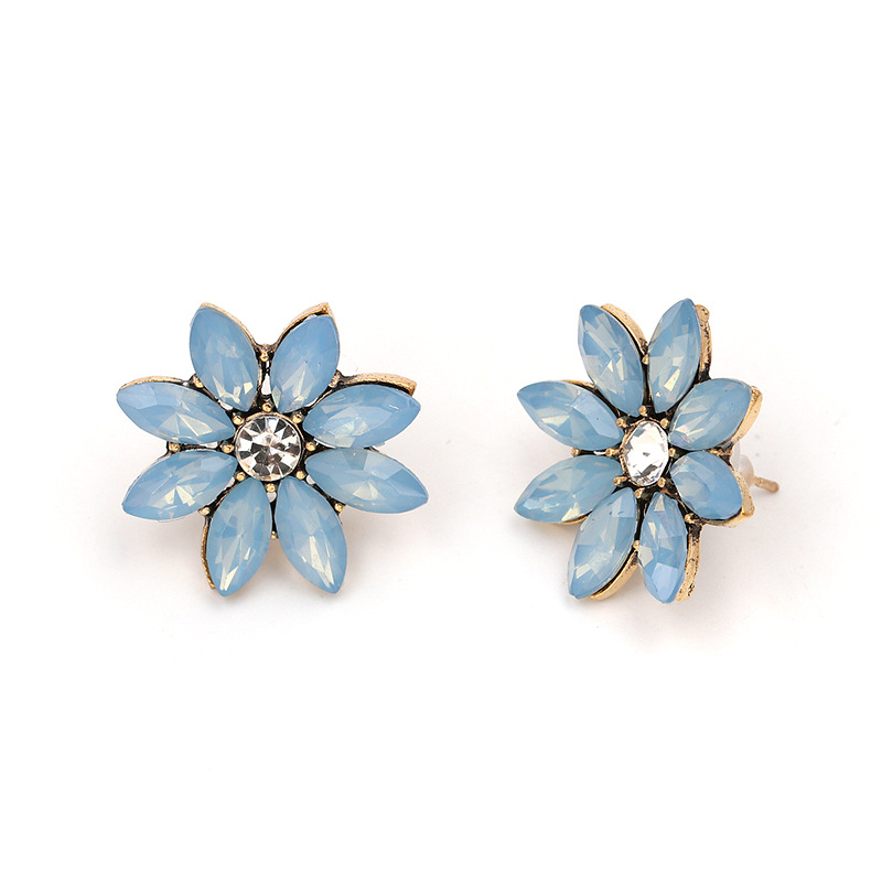 En Gros Bijoux En Forme De Fleur Sertie De Diamants Boucles D'oreilles Nihaojewelry display picture 9