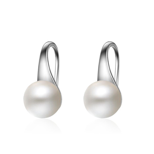 Versatile fashionable pearl earrings and earring hooks Japanese and Korean fashion earrings ear hooks