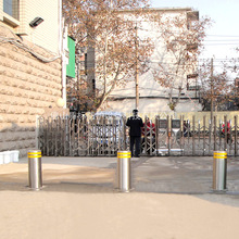 �S�ҹ���304���P������� 219ֱ��һ�wʽҺ�������� ·�Ϸ�ײ��