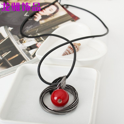 Korean Edition temperament Circle Red Pearl crystal Necklace have more cash than can be accounted for sweater chain the republic of korea collocation Jewelry Pendants