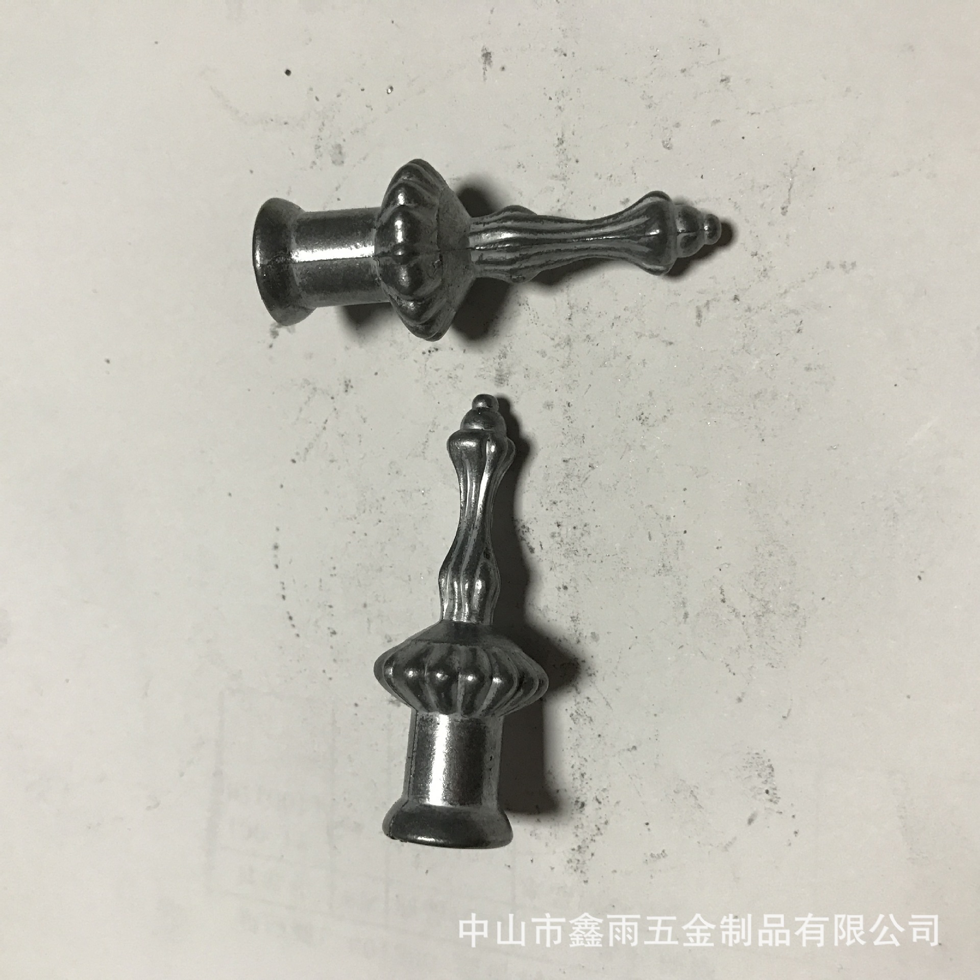 厂家直销 灯饰五金配件压铸长花美的锌合金 重量有两种可选