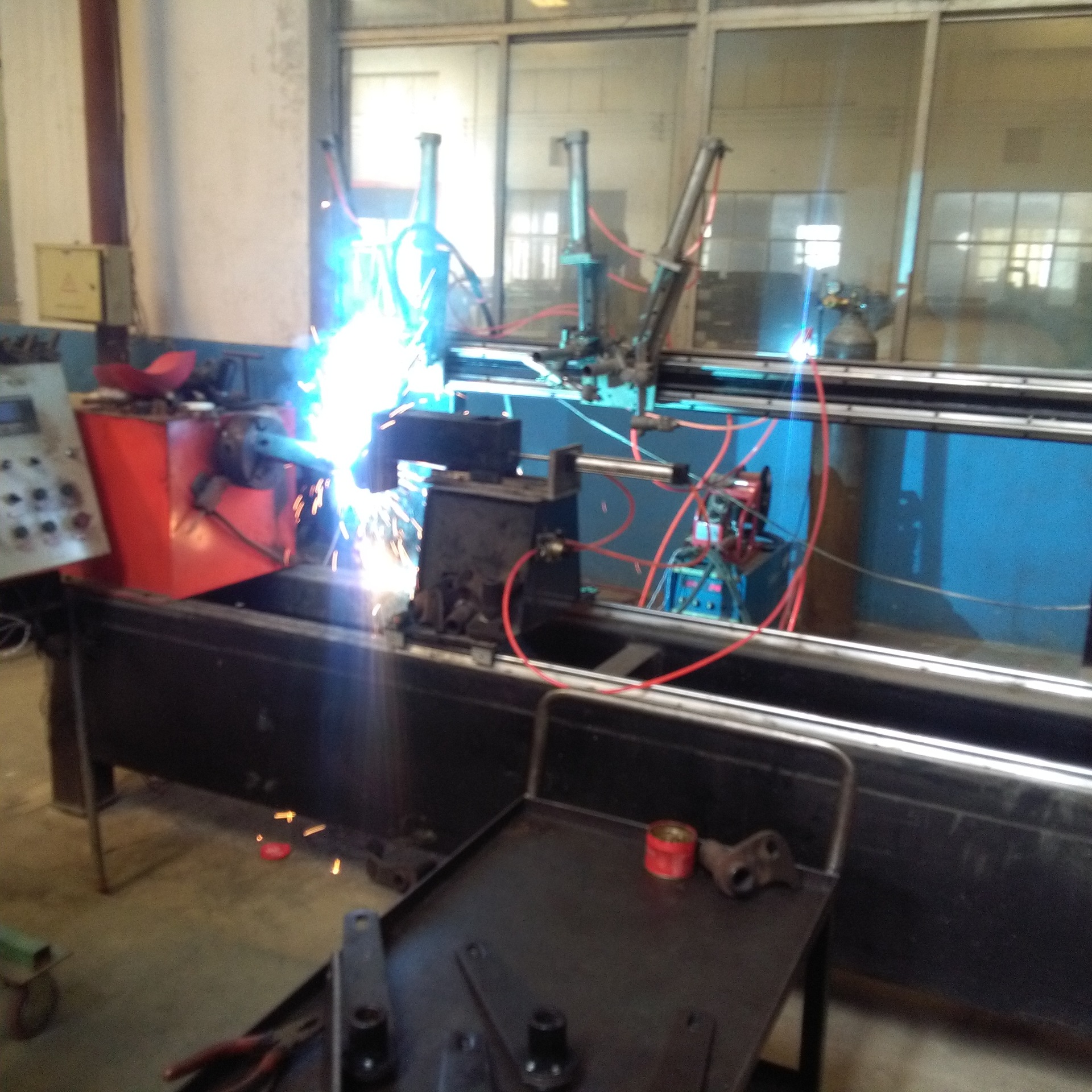 德力品质，现货环缝焊，环缝焊接设备硅磷晶罐自动焊接设备