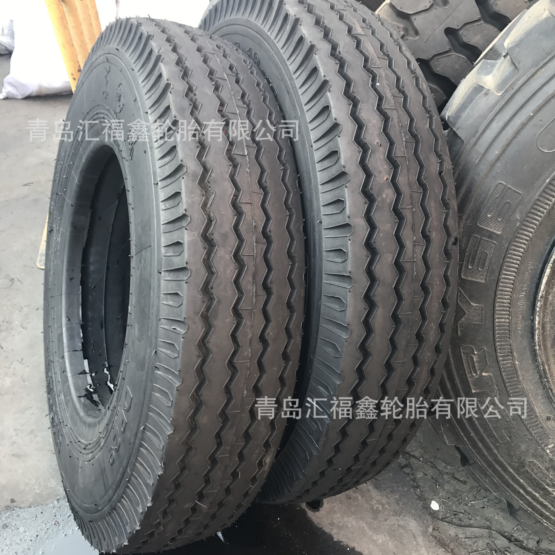 供应轮胎8.25-18 水曲花纹轮胎 接受订单生产825-18