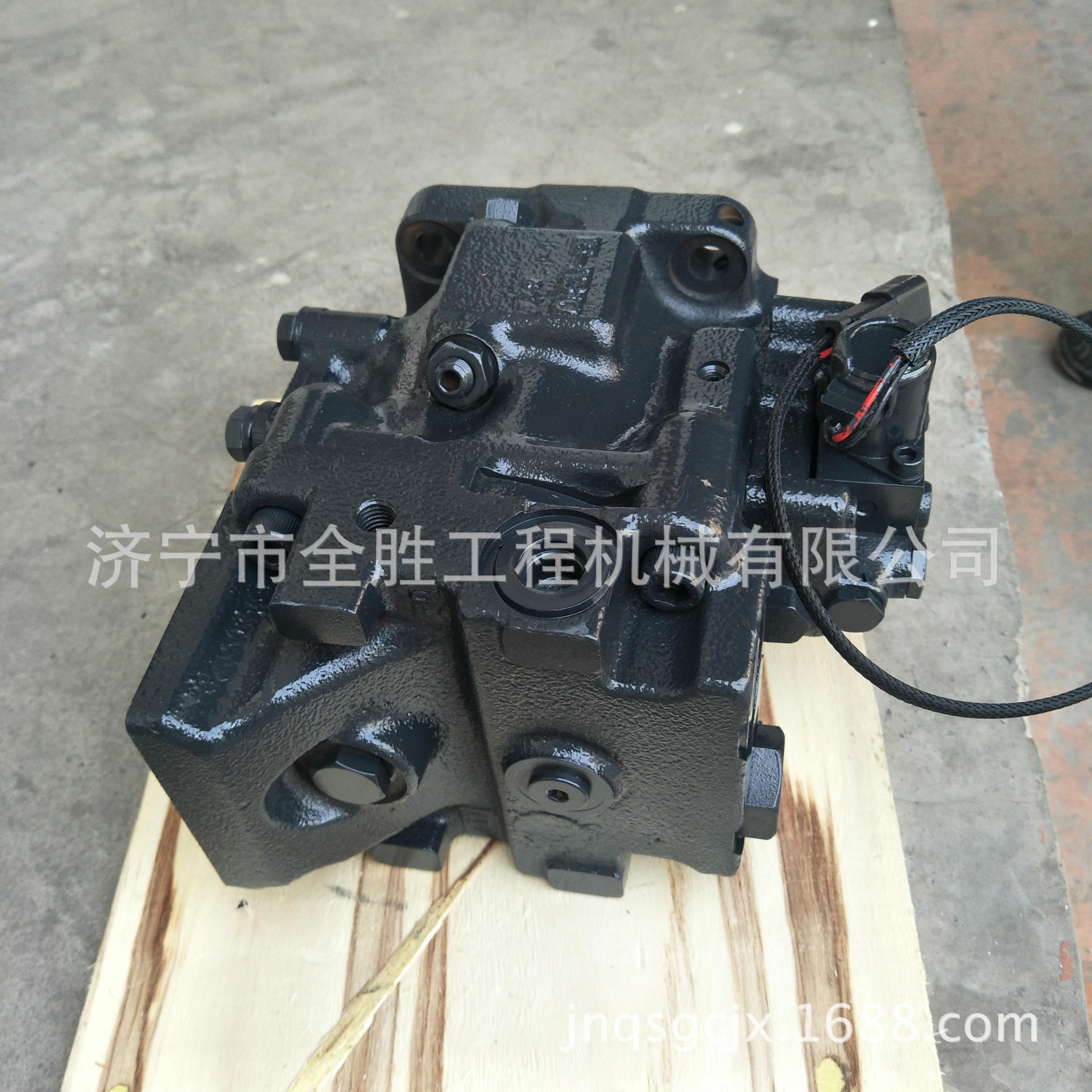 D65E-12推土机风扇马达708-1S-0040