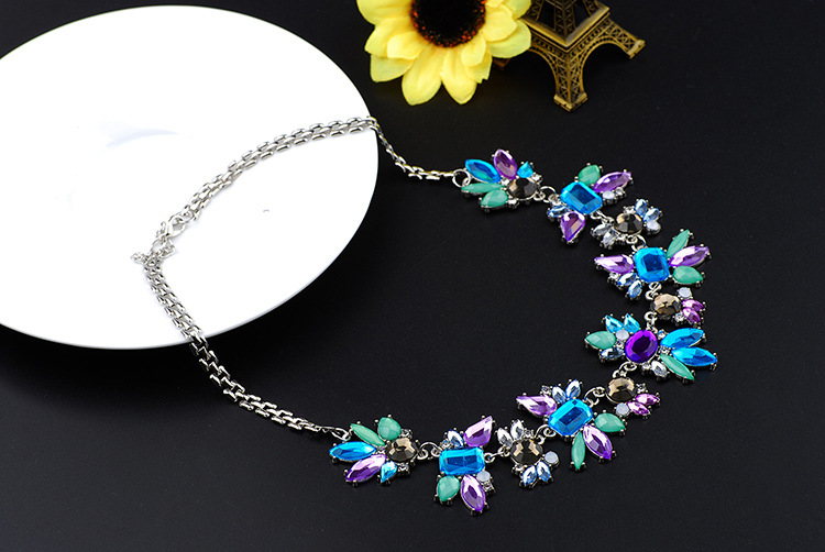 Occident and the United States alloy Inlaid stones necklace NHQQ0228