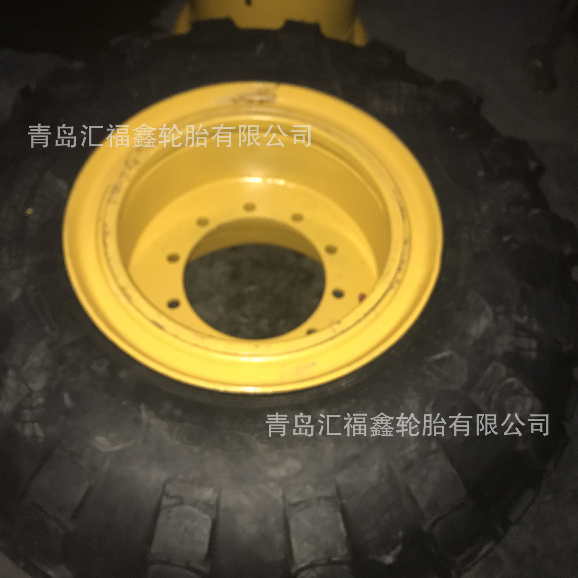 现货销汇福鑫轮胎1500x530-533 越野花纹军车改装沙漠胎可配钢圈