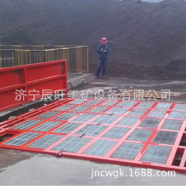 全自动货车车辆冲洗机平板式固定货车底盘洗轮机洗车机