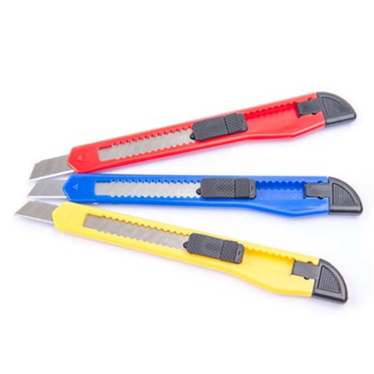 【广州宝克文具】UK1403小美工刀彩色杆简易钢介刀裁纸刀批发刀片