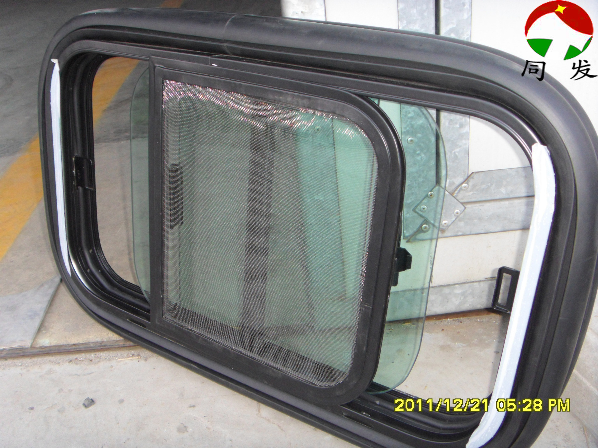 供應各類汽車配件 房車推拉窗 汽車推拉窗 可按需制作