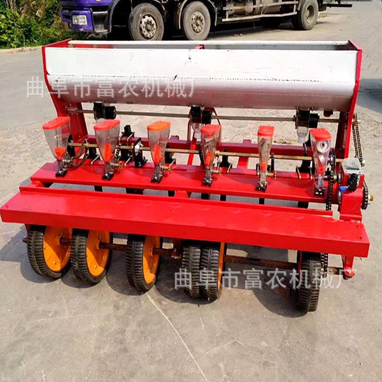播种施肥机 新型拖拉机带动谷子蔬菜精播机