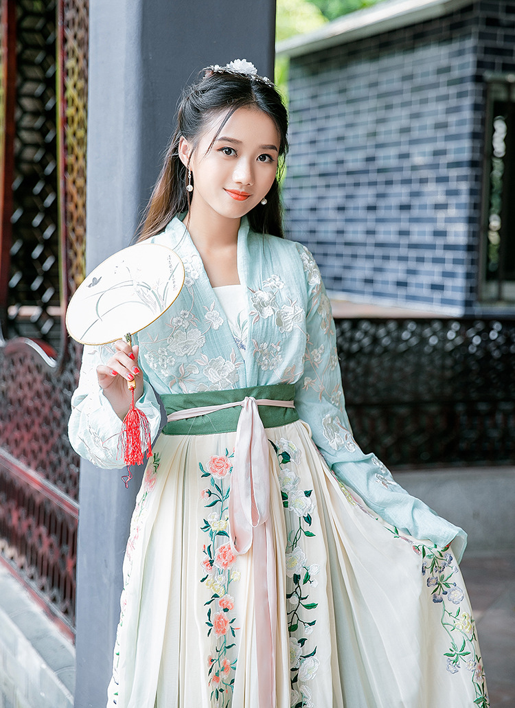 Costume femme PAVILLON YIMENG en Soie brillante - Ref 3333843 Image 34