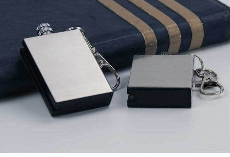 白色背景万次火柴_09