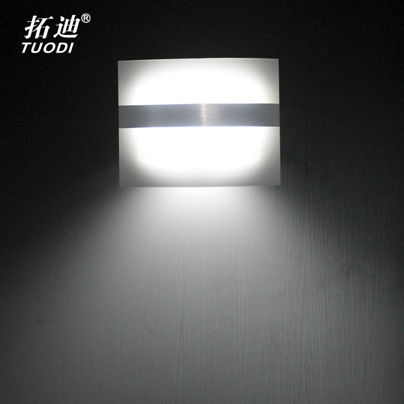 拓迪 USB充电感应灯亚马逊 光感应小夜灯创意 家居走廊喂奶起夜灯