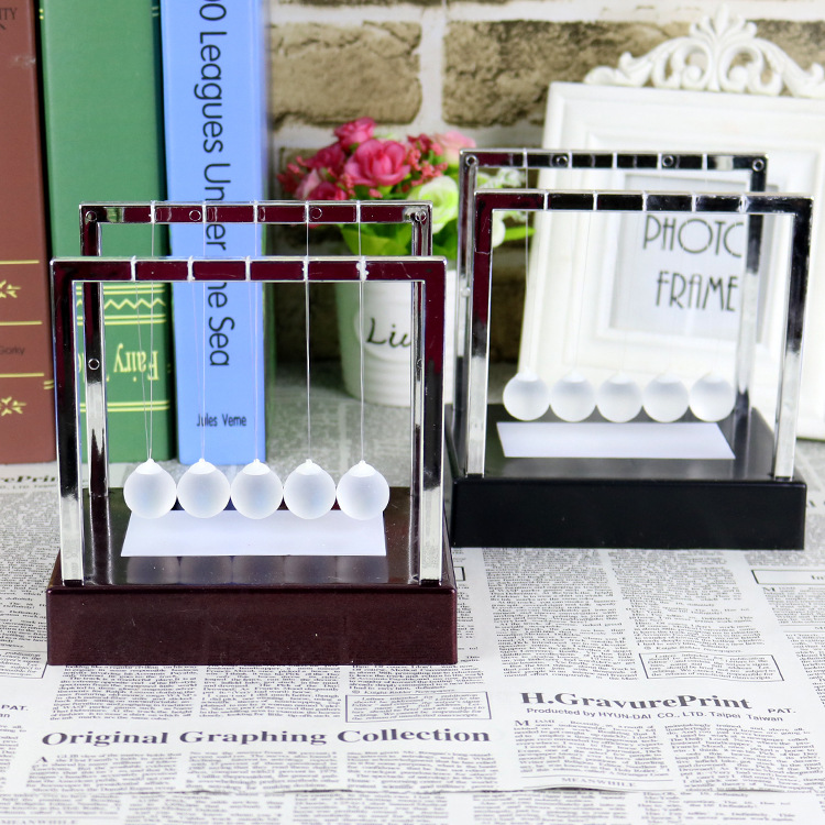 发光牛顿摆球04