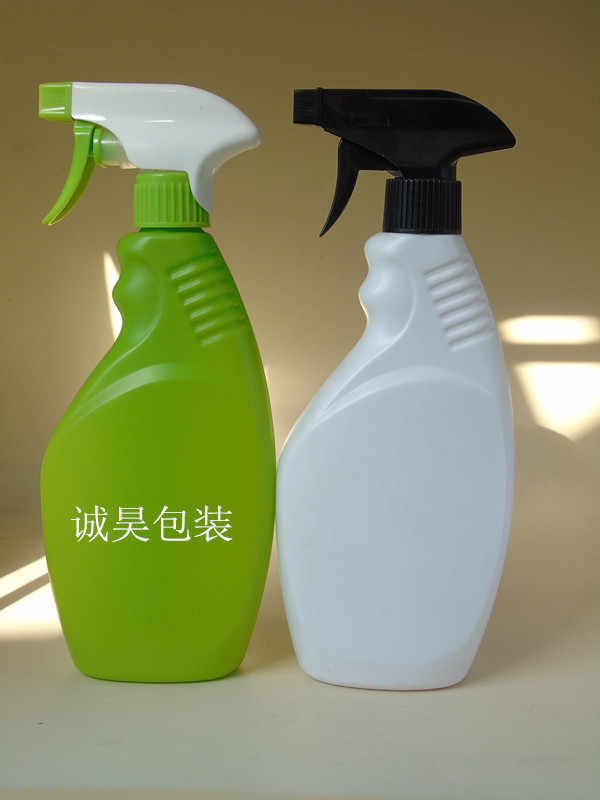 供应500ML塑料扁瓶   手扣式喷瓶   汽车清洁剂机头水喷壶