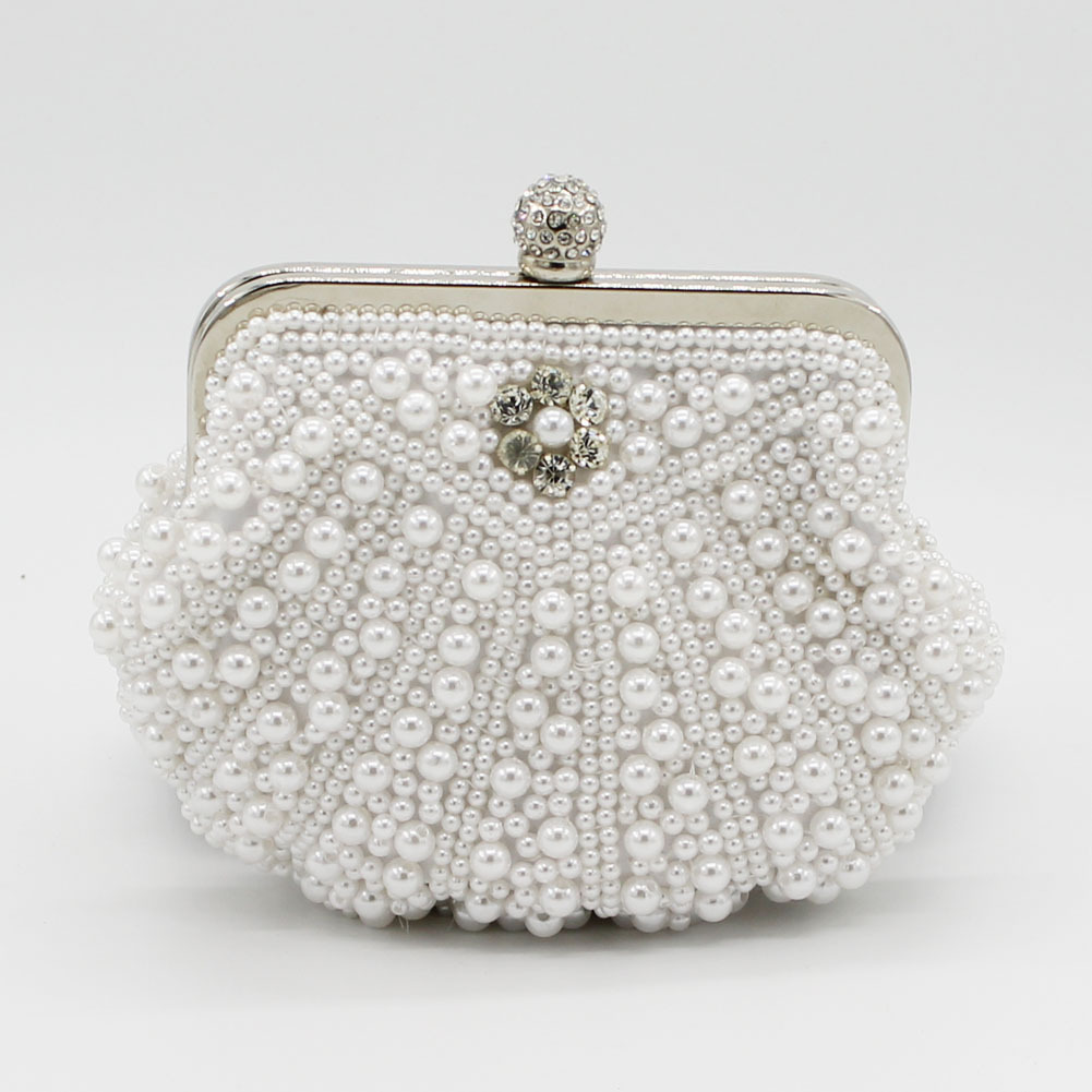 Túi clutch nữ dạ hội thêu chuỗi ngọc trai cầm tay – kiểu vỏ sò be — Màu trắng, Màu trắng be chi tiết 3