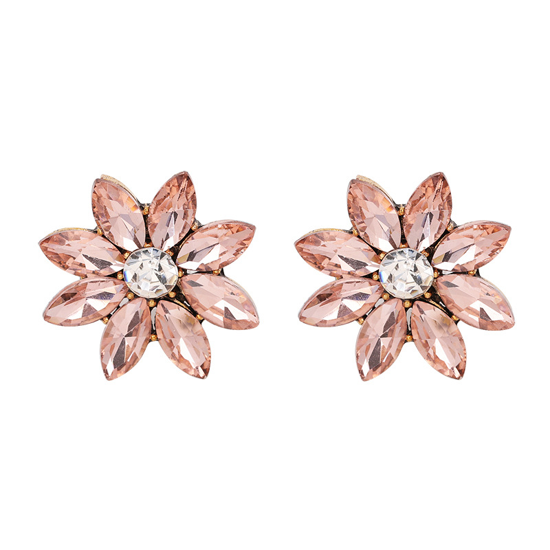 En Gros Bijoux En Forme De Fleur Sertie De Diamants Boucles D'oreilles Nihaojewelry display picture 5