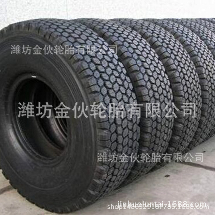 现货供应 15.5R25 工程轮胎 耐磨