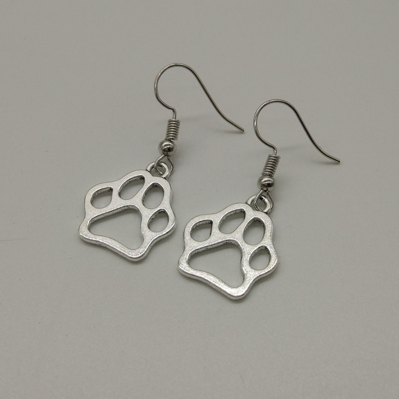 Europe and America Popular Simplicity Street beat Earrings Retro Versatile personality Punk Bear's paw Earrings Earrings wholesale