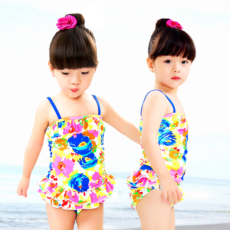Blue children's cute swimwear for early age