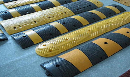 厂家直销橡胶减速带 铸钢减速带 减速垄等