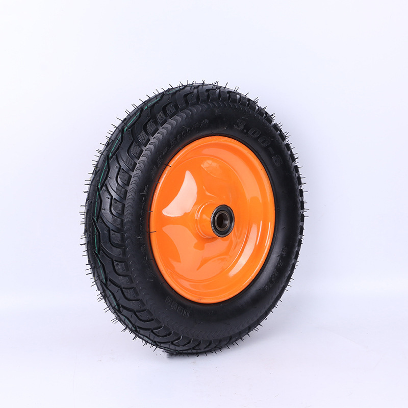 7668421828_815665672