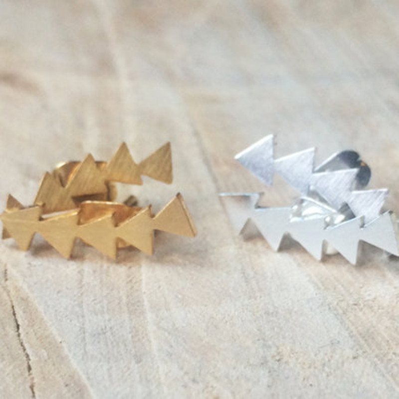 Fashion Triangle Earrings Gold-plated Silver Arrow Earrings Triangle Geometric Earrings Wholesale display picture 8