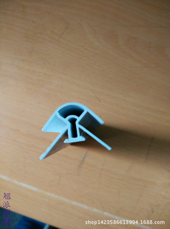 专业生产厂家生产各种形状不同颜色PVC型材-PVC亮面门框条
