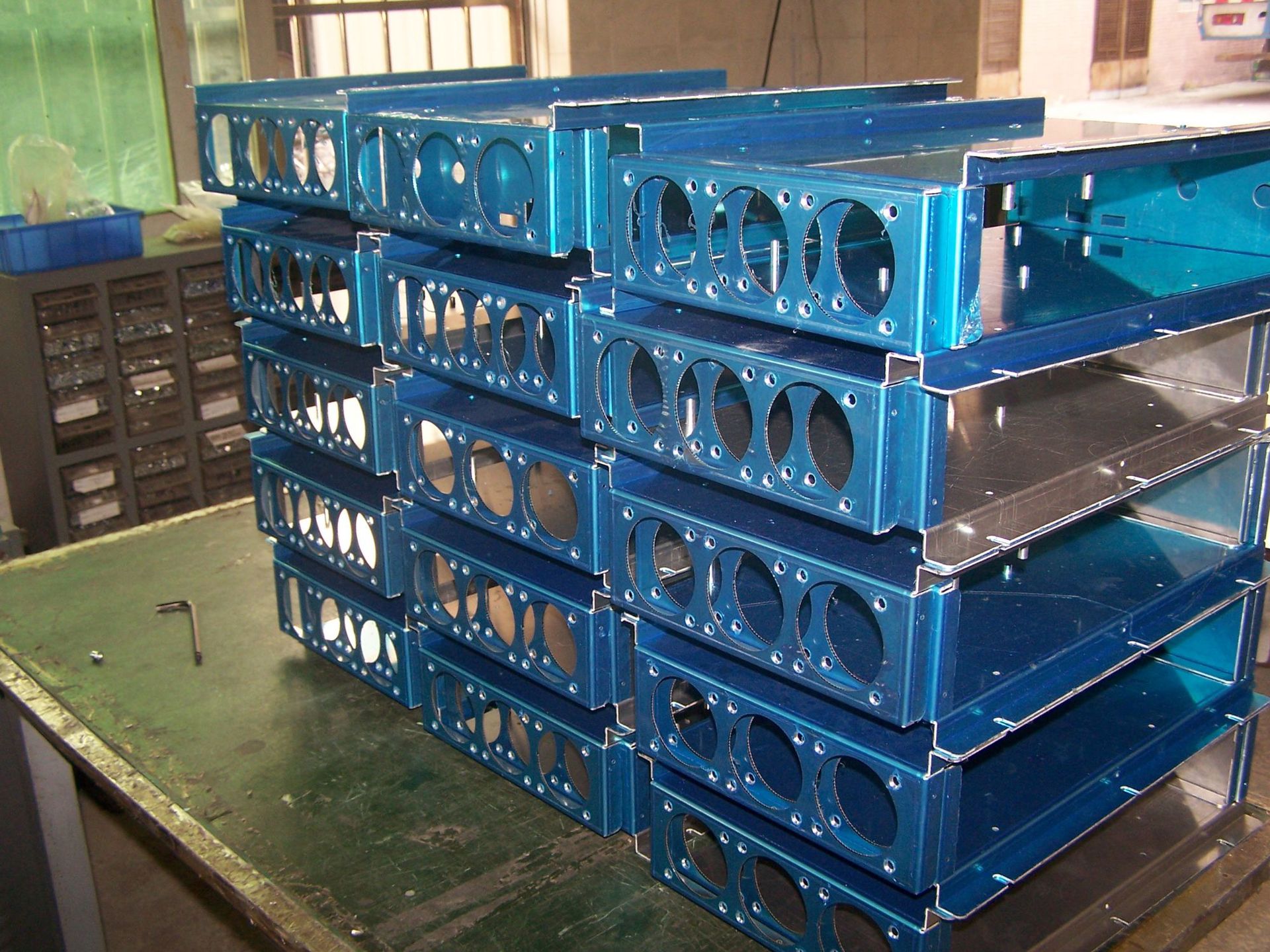 东莞常平优惠按图定制铝钣金制品激光切割制品数冲加工铝板