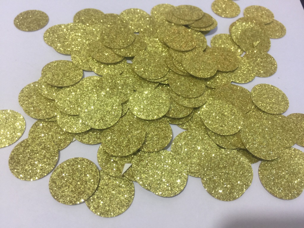 高档洒金纸圆点 装饰品婚庆场景布置 约会场景道具 墙上装饰|ru