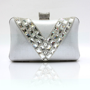 时尚水钻包精品晚宴包宴会包隔层手拿外现货等您7236