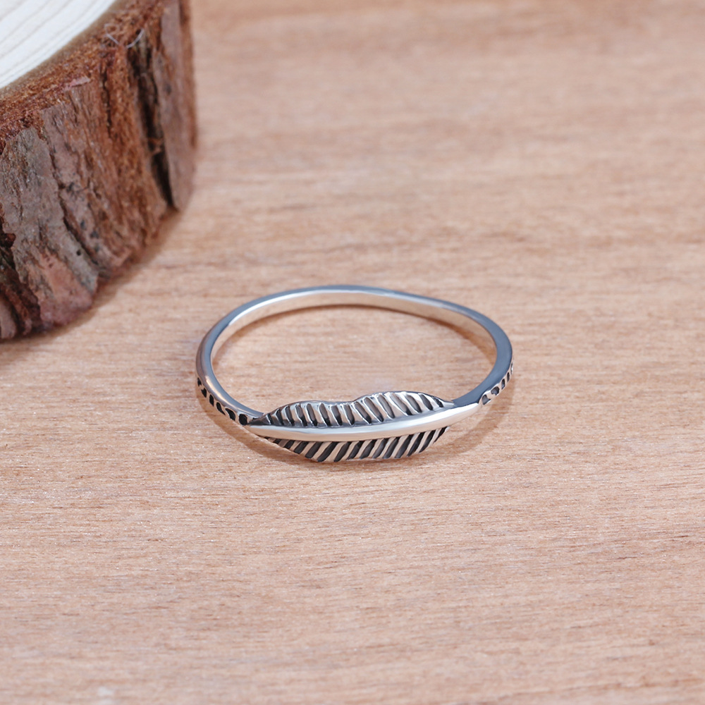 Silver Leaf Ring