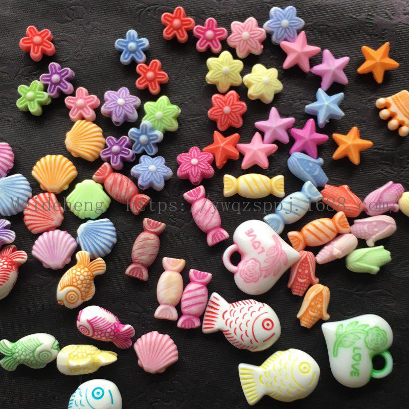 Yiwu Meideheng handmade beaded accessories and ornaments materials: colorful washed beads, flowers, heart-shaped fish, candy beads detail image 6