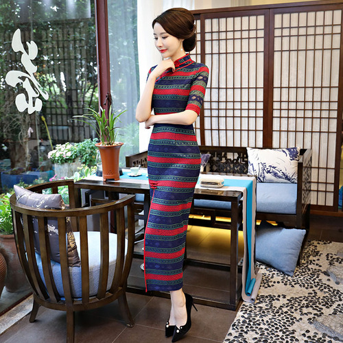 Chinese dress qipao chongsam for women Lace elegant fashion cheongsam Front slit sexy mid-sleeve banquet cheongsam