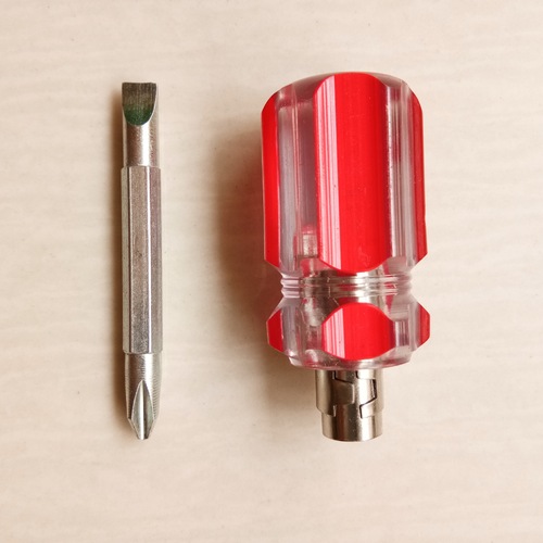 Manufacturer wholesale dual-purpose carrot head screwdriver flat cross crystal transparent screwdriver carrot head screwdriver