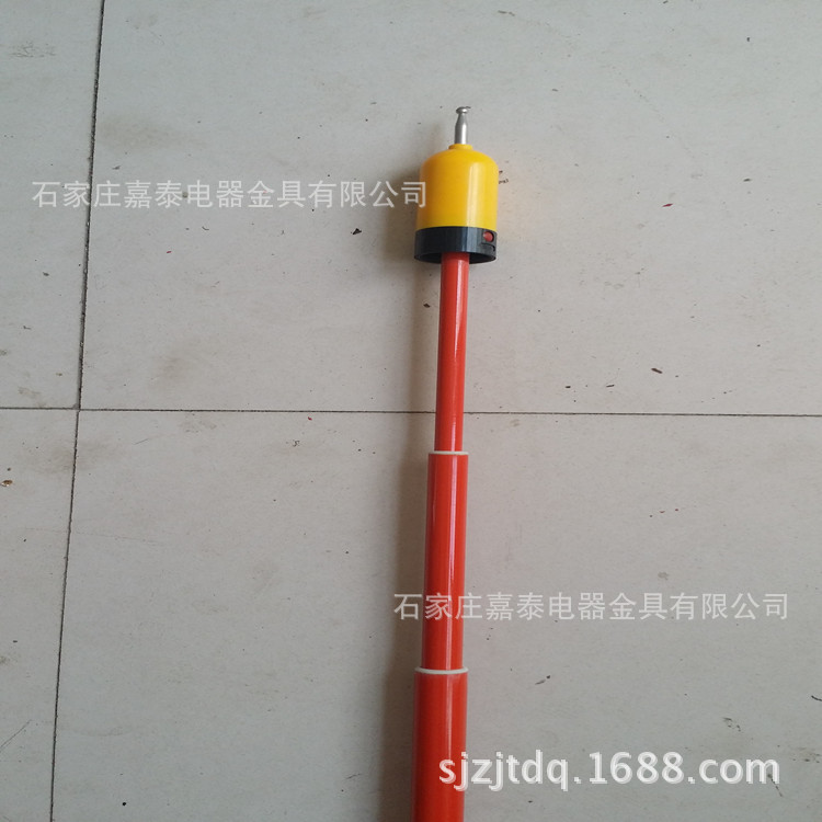 �(y��n)���8_����