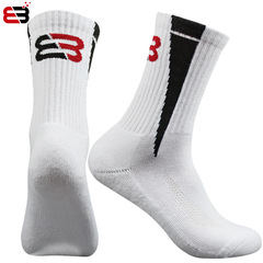 Professional basketball socks with towel-like thickened soles, men's mid-calf elite socks—ideal for outdoor running, long-distance sports, and high-performance activities.