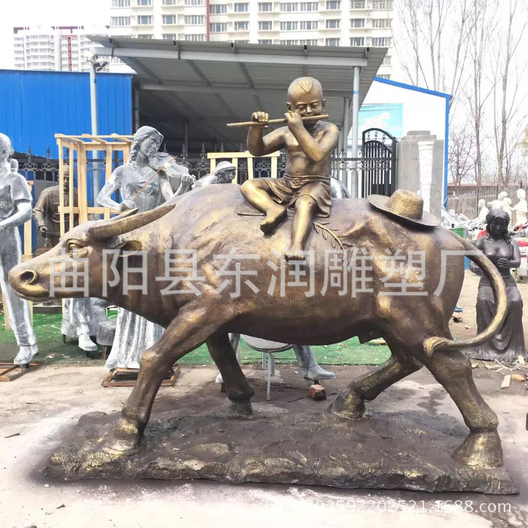 玻璃钢铸铜民俗牧童骑牛雕塑广场户外园林公园农场步行街雕塑摆|ms