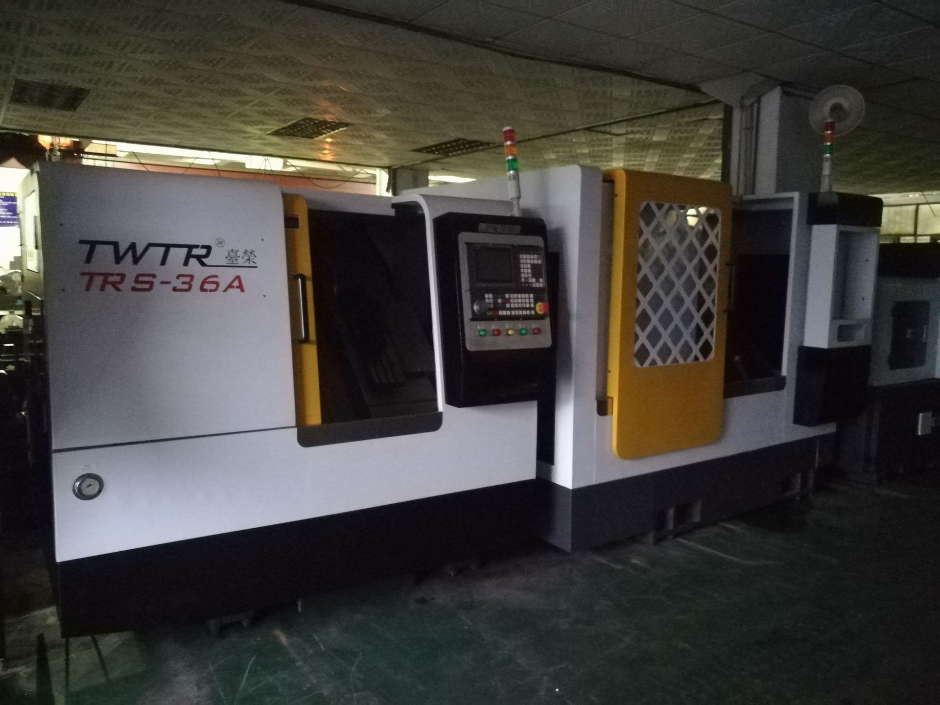 【TRS-25型纵切削微型液压数控车床】排刀7把刀 高精密数控车床