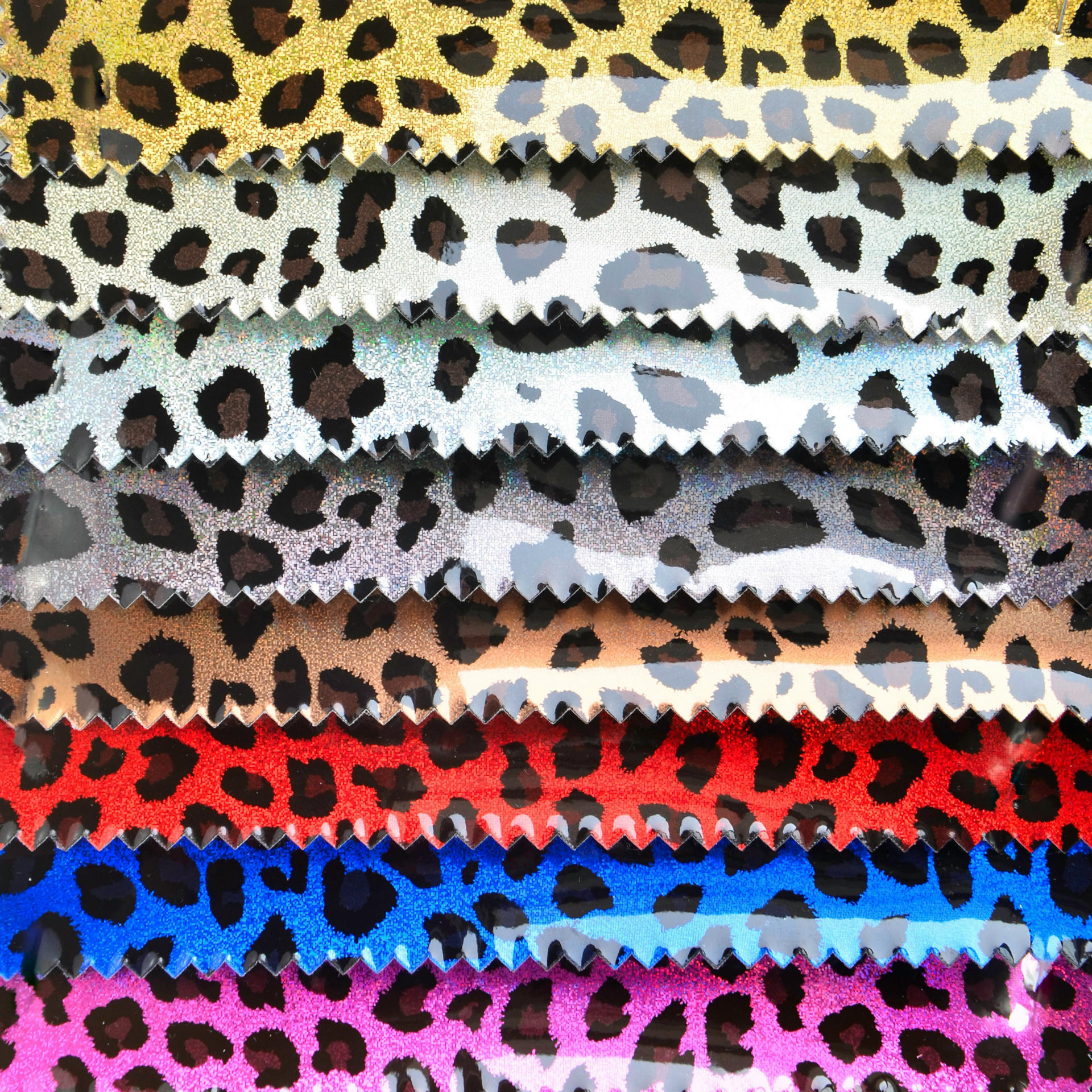 鼎茂皮革pvc革豹纹贴亮膜箱包装饰人造合成革厂DM-5029